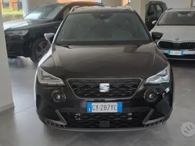 Usado Seat Arona FR 116 CV (85 kW) 2025 Negro SUV