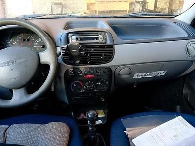 Usata Fiat Punto 60 CV (44 kW) 2002 Grigio Utilitaria
