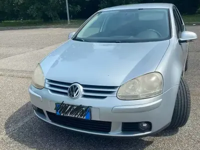 Usata VW Golf V 105 CV (77 kW) 2007 Grigio Berlina