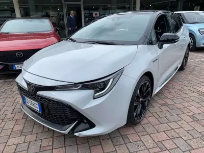 Usata Toyota Corolla Sport 152 CV (111 kW) 2021 Bianco Berlina