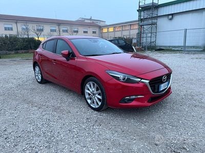 Usata Mazda 3 Exceed 104 CV (76 kW) 2017 Rosso Berlina