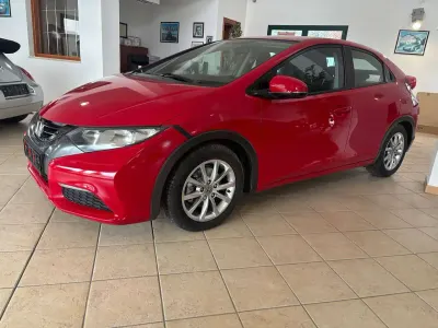 Usata Honda Civic Sport 90 CV (66 kW) 2013 Rosso Berlina
