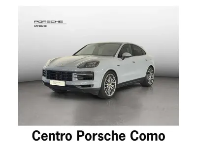 Usata Porsche Cayenne 470 CV (345 kW) 2024 Grigio artico SUV