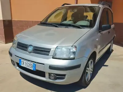 Usata Fiat Panda Emotion 69 CV (50 kW) 2005 Grigio Utilitaria