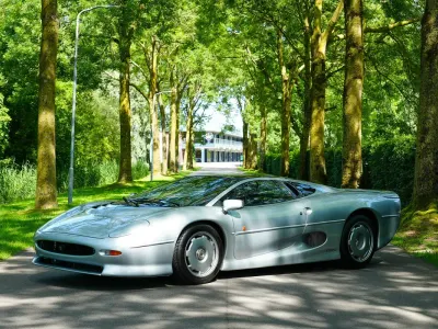 Usata Jaguar XJ 549 CV (403 kW) 1993 Argento Berlina
