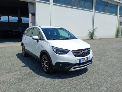 Usata Opel Crossland X Ultimate 110 CV (80 kW) 2018 Bianca SUV