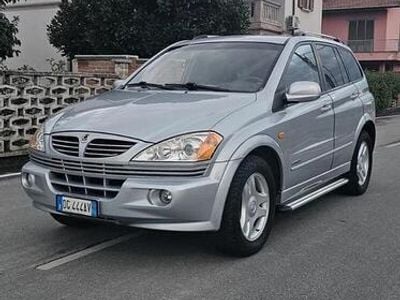 Usata SsangYong Rexton II 186 CV (136 kW) 2007 Grigio SUV