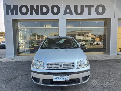 Usata Fiat Punto Classica 60 CV (44 kW) 2009 Grigio Utilitaria