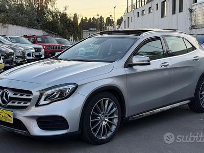 Usata Mercedes GLA200 Premium 136 CV (100 kW) 2017 Grigio SUV