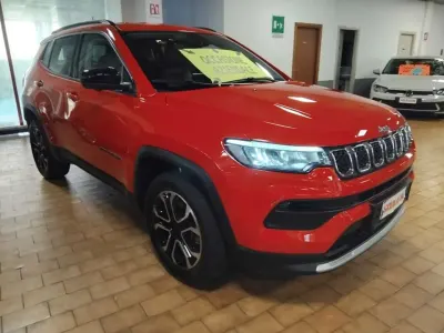 Usata Jeep Compass Limited 131 CV (96 kW) 2023 Colorado red / pastello SUV