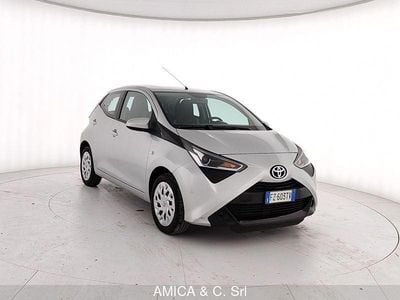 Usata Toyota Aygo Trend 72 CV (52 kW) 2019 Grigio Utilitaria