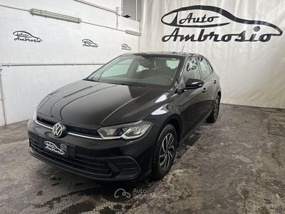 Usata VW Polo Style 95 CV (69 kW) 2023 Nero Utilitaria