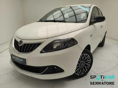 Usata Lancia Ypsilon S 70 CV (51 kW) 2024 Bianco Utilitaria