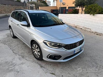 Usata Fiat Tipo 120 CV (88 kW) 2016 Grigio Station wagon