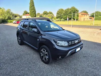 Usata Dacia Duster Journey 101 CV (74 kW) 2023 Grigio SUV