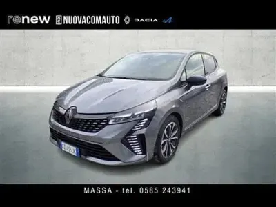 Używany Renault Clio V Techno 90 KM (66 kW) 2025 Szary Hatchback