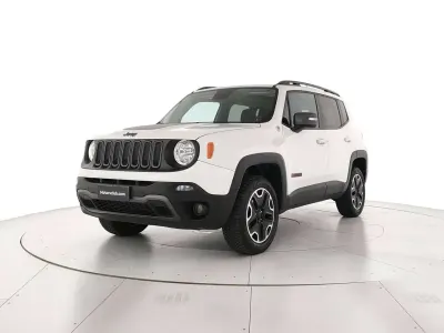 Usata Jeep Renegade Trailhawk 170 CV (125 kW) 2017 Bianco SUV