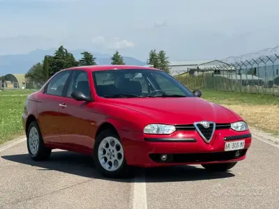 Usata Alfa Romeo 156 190 CV (139 kW) 1997 Rosso Berlina