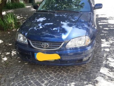 Usata Toyota Avensis 2002 Blu Station wagon