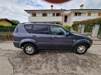 Blu Usata 2006 Ssangyong (KGM) Rexton SUV | 4200 € (Molto cara)