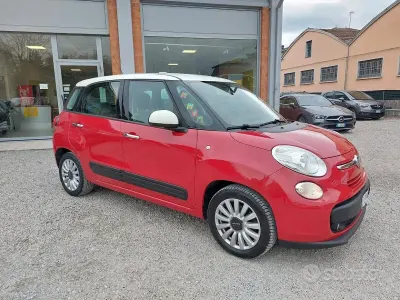 Begagnad Fiat 500L Business 95 HK (69 kW) 2017 Röd Minibuss
