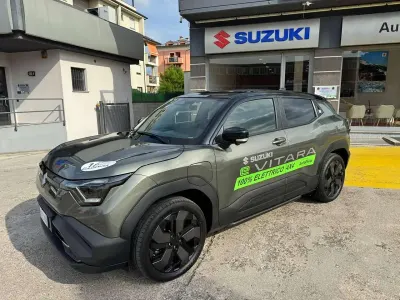 Nuova Suzuki e-Vitara 94 kW (129 CV) 2026 Verde SUV