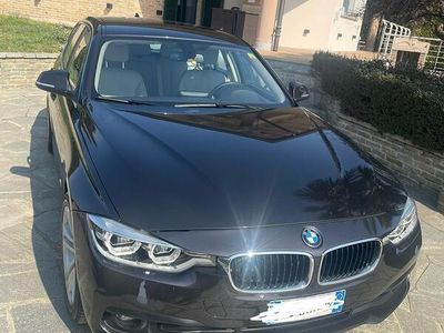 Usata BMW 318 Advantage 150 CV (110 kW) 2016 Marrone Station wagon