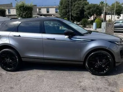 Usata Land Rover Range Rover evoque 163 CV (119 kW) 2022 Grigio SUV