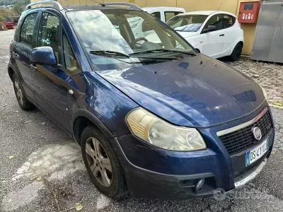 Usata Fiat Sedici 120 CV (88 kW) 2008 Blu SUV