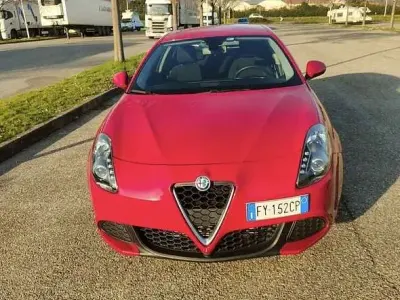 Usata Alfa Romeo Giulietta Business 120 CV (88 kW) 2019 Utilitaria