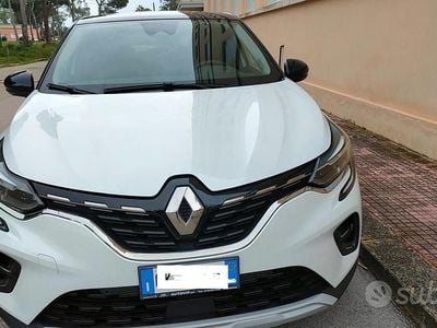 Usata Renault Captur Intens 101 CV (74 kW) 2022 Bianco SUV