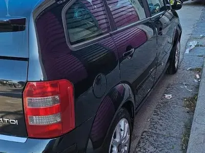 Usata Audi A2 75 CV (55 kW) 2004 Nero Utilitaria