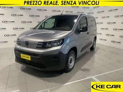 Nouvelle Peugeot Partner S 102 ch (75 kW) 2025 Argent Monospace