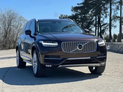 Usata Volvo XC90 Inscription 235 CV (172 kW) 2018 Marrone SUV