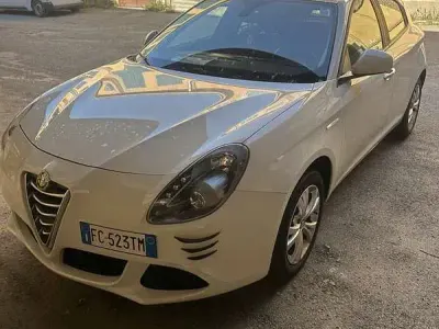 Usata Alfa Romeo Giulietta Business 120 CV (88 kW) 2016 Utilitaria