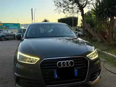Usata Audi A1 Sportback S-Line 90 CV (66 kW) 2017 Grigio Utilitaria