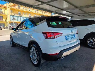 Usata Seat Arona Style 89 CV (65 kW) 2020 Bianco SUV