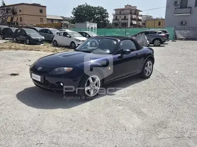 Usata Mazda MX5 126 CV (92 kW) 2007 Blu Cabrio