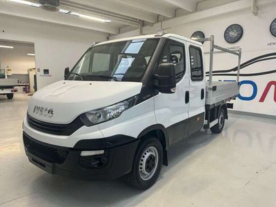 usata Iveco Daily 7 Posti Cassone Fisso