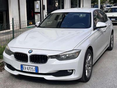 Begagnad BMW 316 116 HK (85 kW) 2014 Vit Sedan