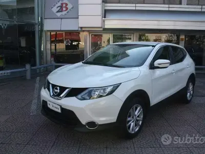Usata Nissan Qashqai 110 CV (80 kW) 2015 Bianco SUV
