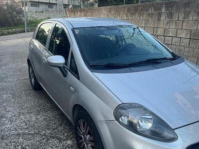 Usata Fiat Grande Punto 86 CV (63 kW) 2015 Utilitaria