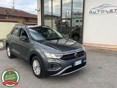 Usata VW T-Roc Life 115 CV (84 kW) 2022 Grigio SUV