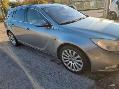Usata Opel Insignia Cosmo 160 CV (117 kW) 2010 Grigio Station wagon