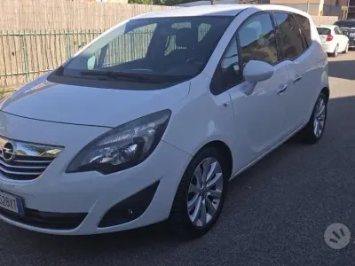 Usata Opel Meriva Cosmo 120 CV (88 kW) 2012 Bianco Monovolume