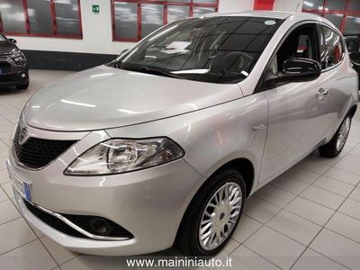 usata Lancia Ypsilon 1.2 69cv 5p Gold