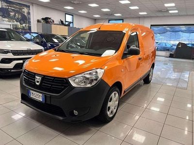 Usata Dacia Dokker 102 CV (75 kW) 2017 Arancione Monovolume