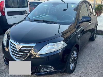 Usata Lancia Ypsilon Gold 69 CV (50 kW) 2014 Utilitaria