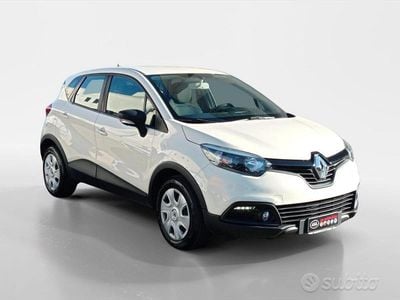 Usata Renault Captur Zen 90 CV (66 kW) 2017 Bianco SUV