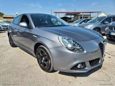 Usata Alfa Romeo Giulietta 120 CV (88 kW) 2015 Grigio Utilitaria